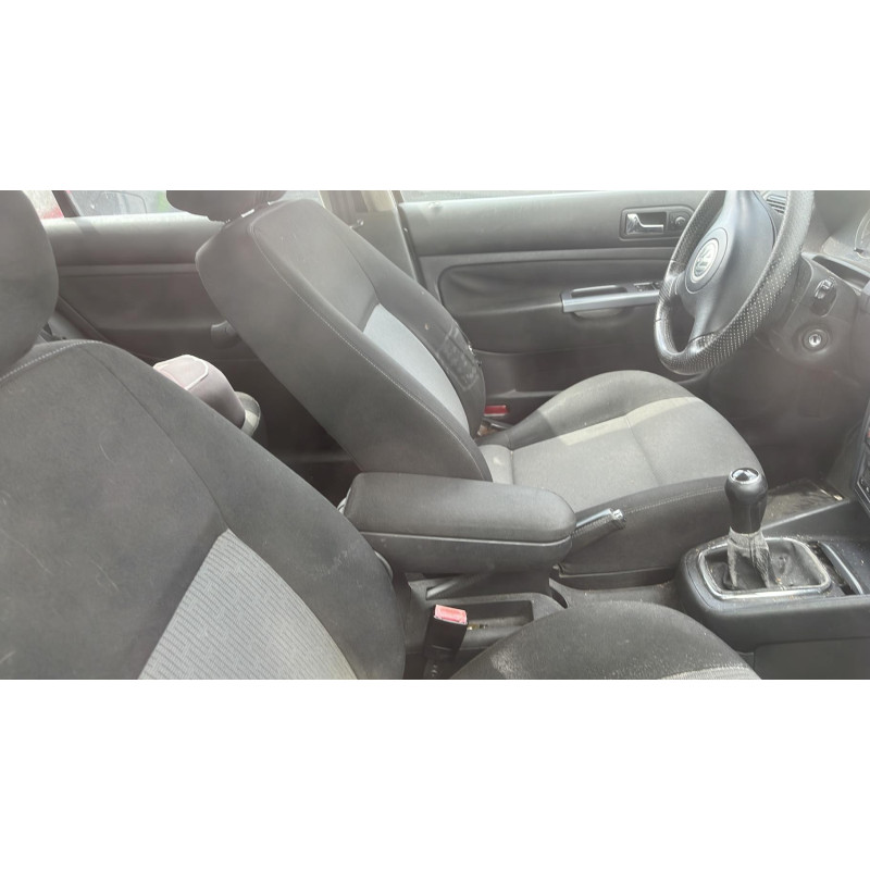 Charniere de capot VOLKSWAGEN GOLF 4 Photo n°3