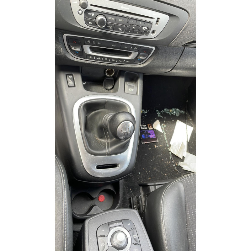 Pare boue arriere gauche RENAULT GRAND SCENIC 3 Photo n°2