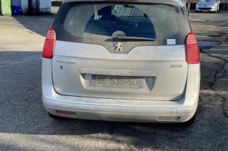 Vitre arriere droit PEUGEOT 5008 1
