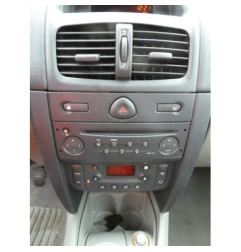 Plage arriere RENAULT CLIO 2 Photo n°1