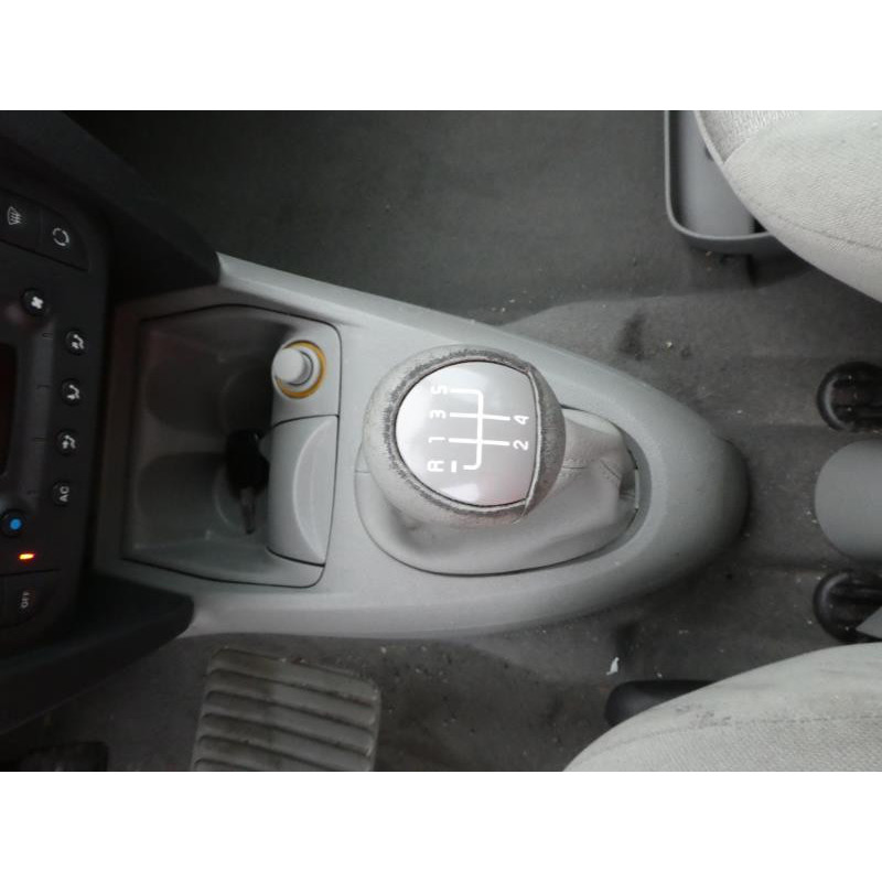 Plage arriere RENAULT CLIO 2 Photo n°2