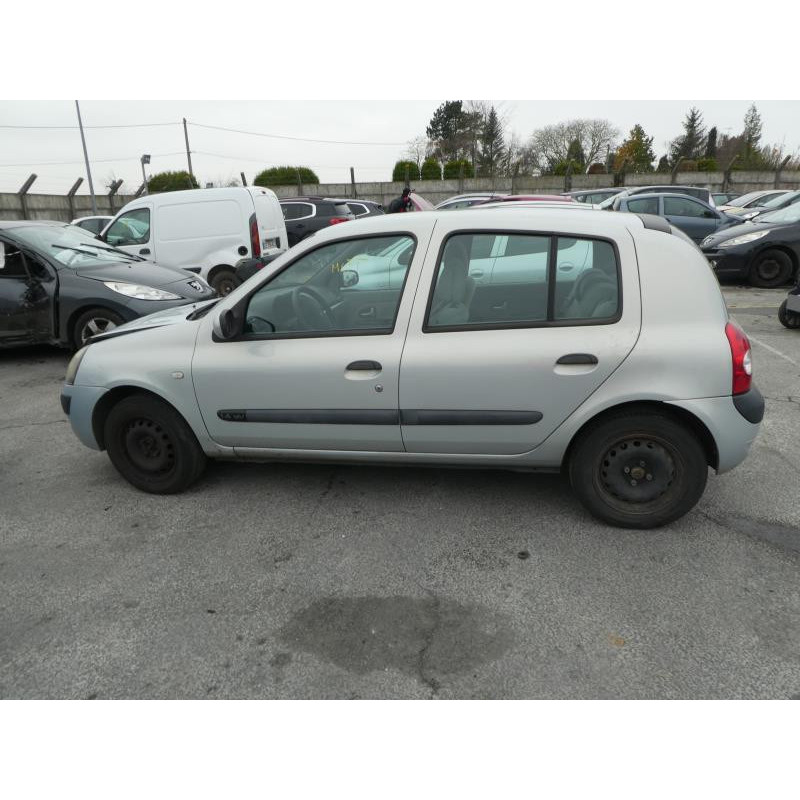 Plage arriere RENAULT CLIO 2 Photo n°9