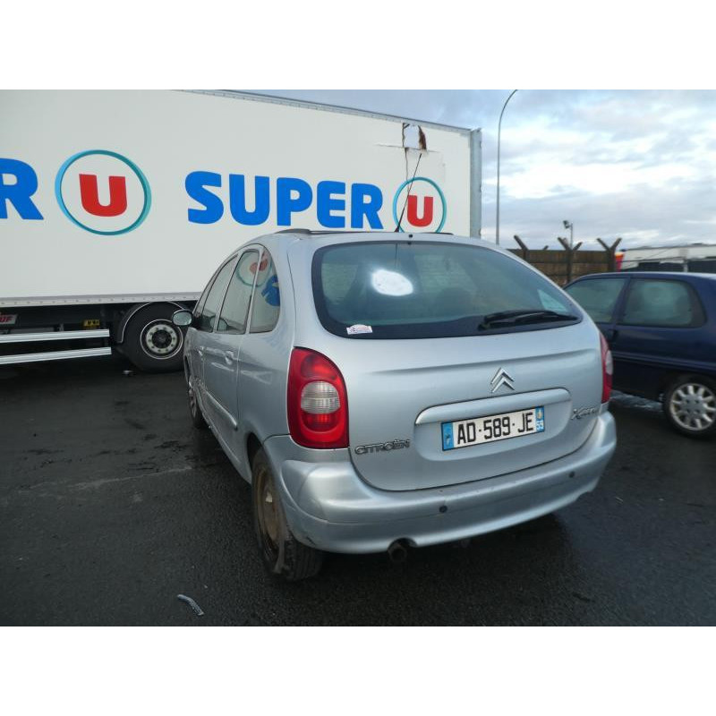 Pare boue avant gauche CITROEN XSARA PICASSO Photo n°2