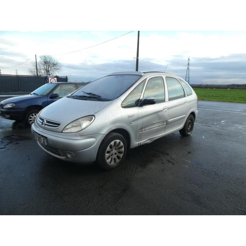 Pare boue avant gauche CITROEN XSARA PICASSO Photo n°8