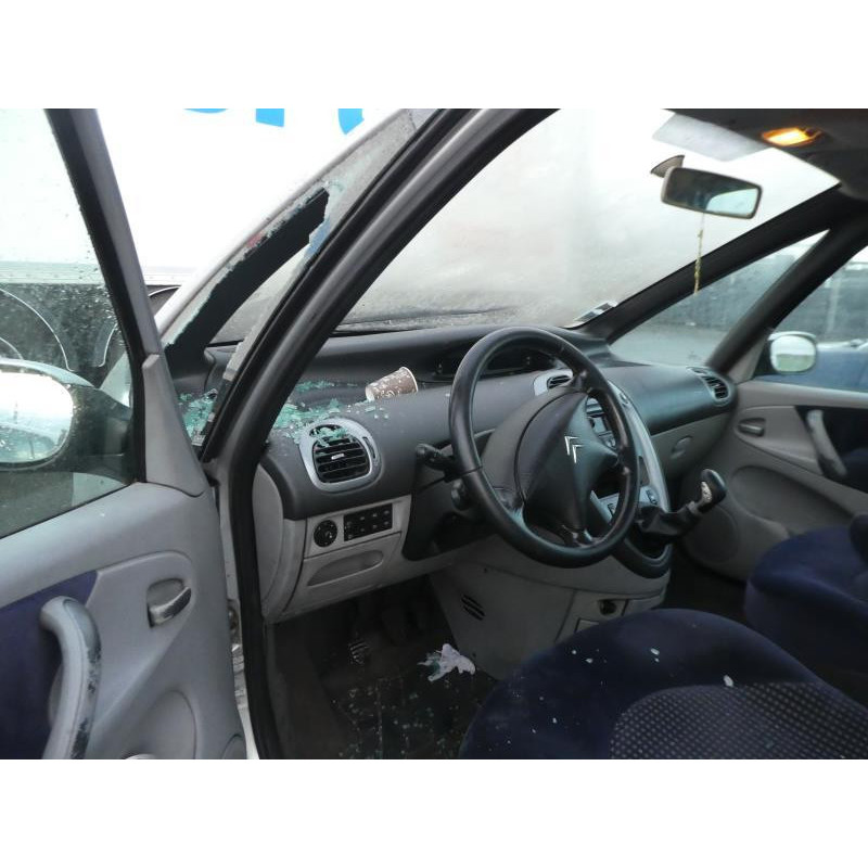 Pare boue avant gauche CITROEN XSARA PICASSO Photo n°9