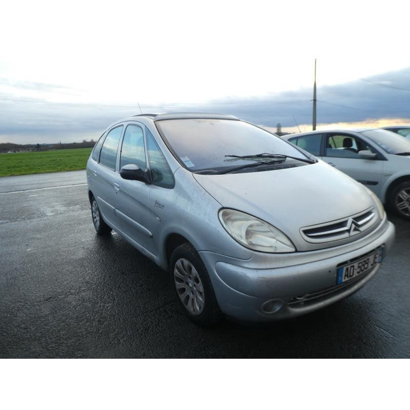 Pare boue avant gauche CITROEN XSARA PICASSO Photo n°11