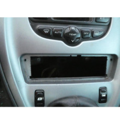 Pare boue avant gauche CITROEN XSARA PICASSO