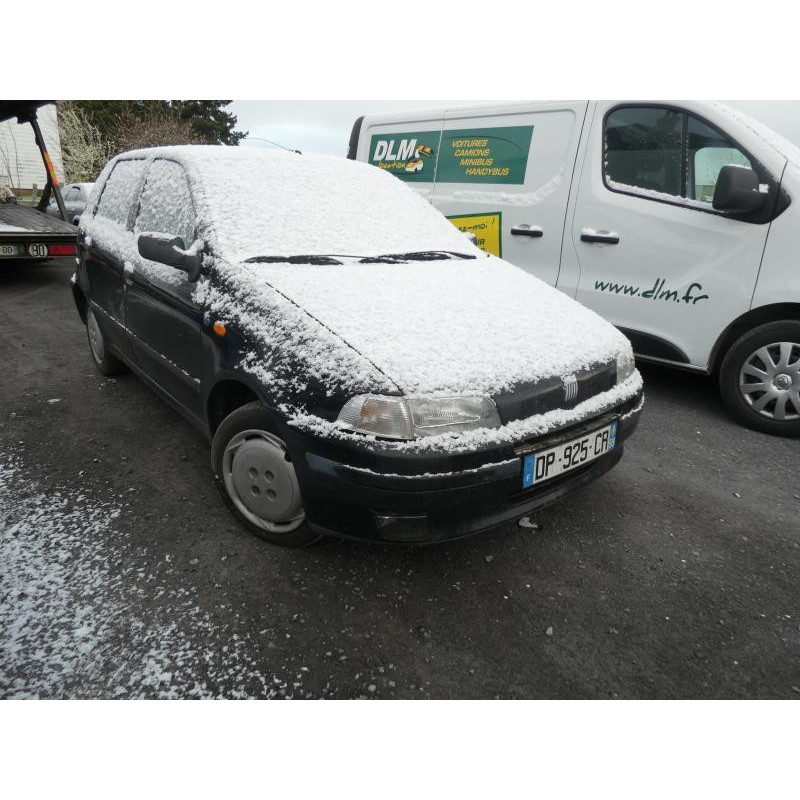 Air bag conducteur FIAT PUNTO 1 Photo n°11