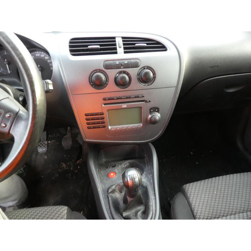 Air bag conducteur SEAT LEON 2 Photo n°7
