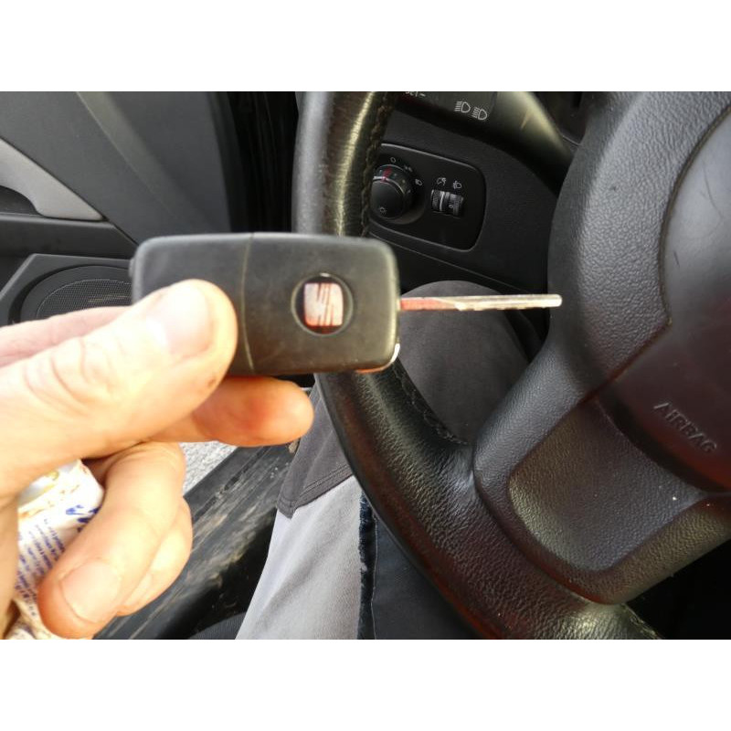Air bag conducteur SEAT LEON 2 Photo n°10