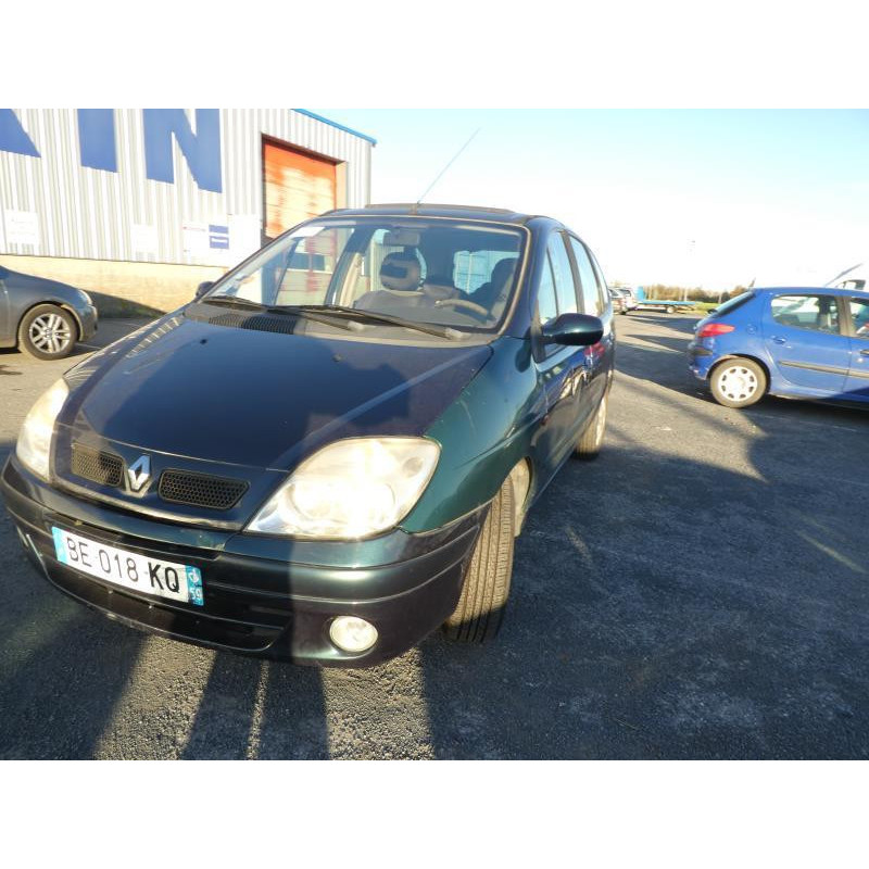 Air bag conducteur RENAULT SCENIC 1 Photo n°8