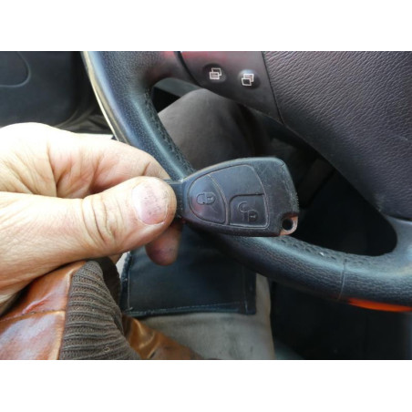 Air bag conducteur MERCEDES CLASSE C 203 COUPE SPORT Photo n°1