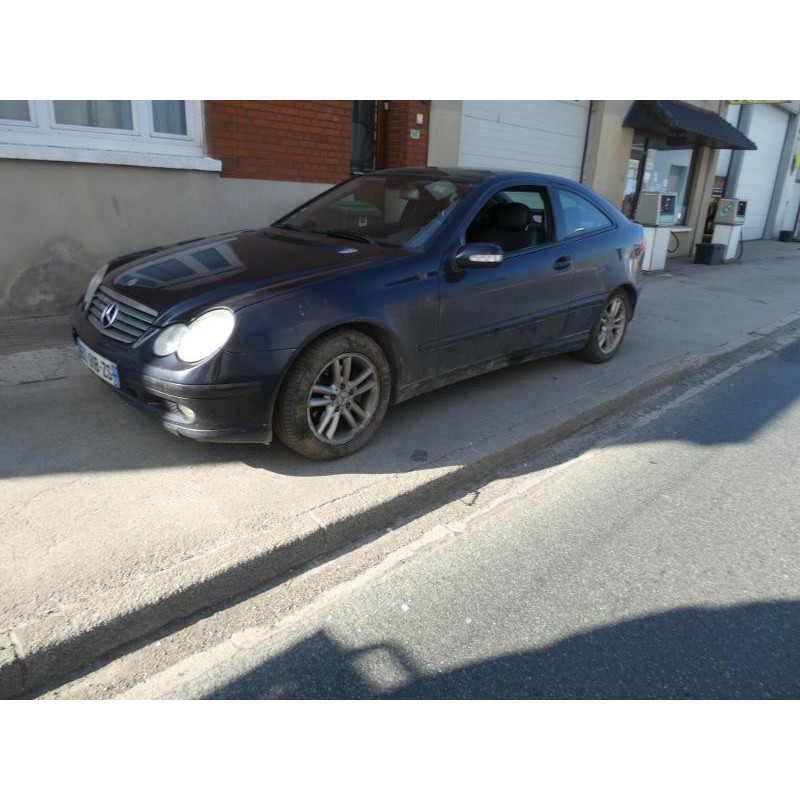 Air bag conducteur MERCEDES CLASSE C 203 COUPE SPORT Photo n°4