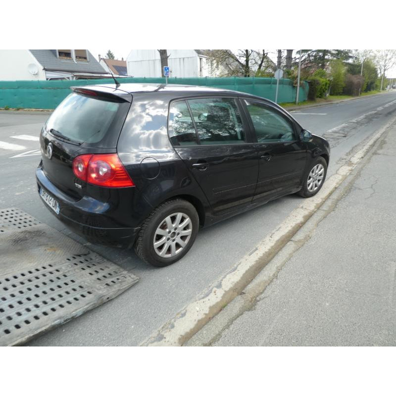 Air bag conducteur VOLKSWAGEN GOLF 5 Photo n°6
