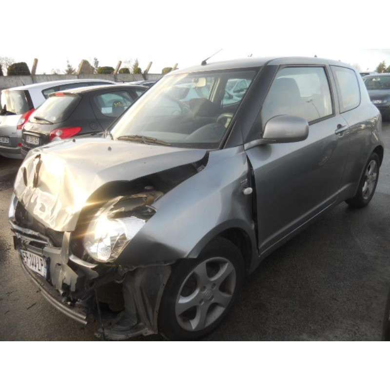Air bag conducteur SUZUKI SWIFT 3 Photo n°1