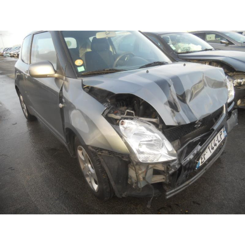Air bag conducteur SUZUKI SWIFT 3 Photo n°3