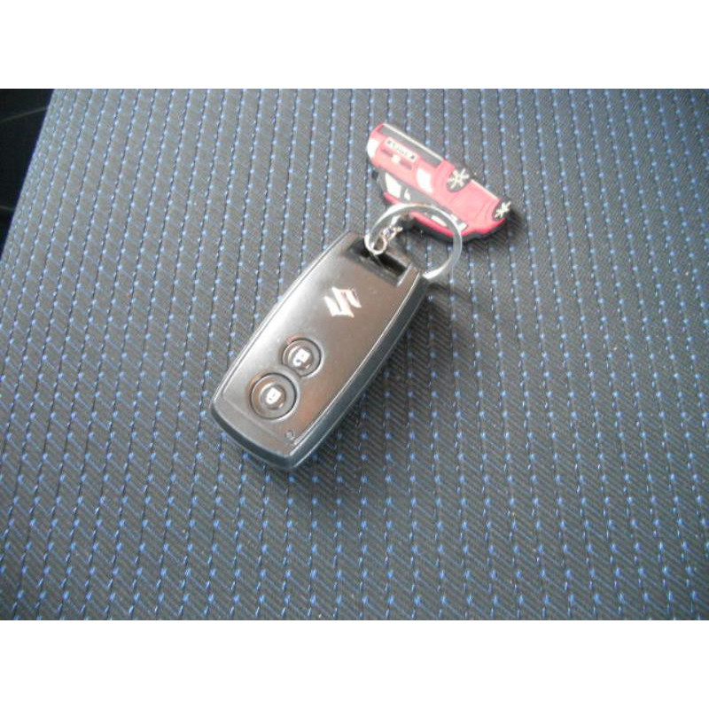 Volant SUZUKI SWIFT 3 Photo n°9