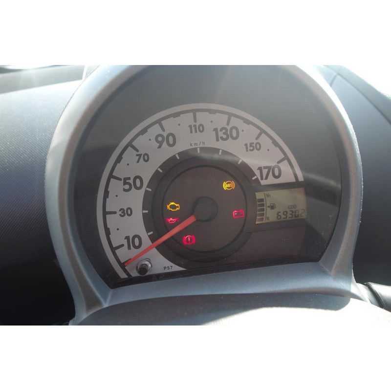 Volant CITROEN C1 1 Photo n°7