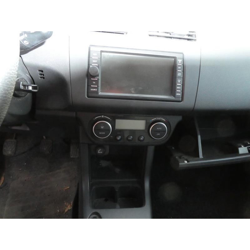 Autoradio d'origine SUZUKI SWIFT 3 Photo n°2