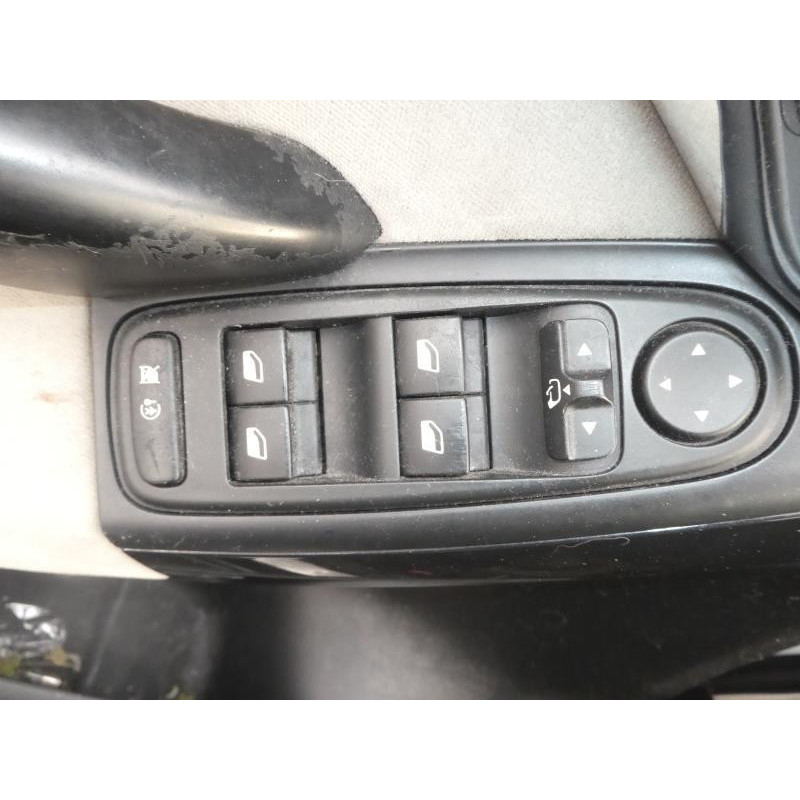 Volant CITROEN C4 GRAND PICASSO 1 Photo n°8