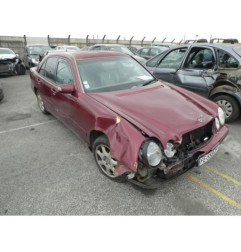 Vitre avant gauche MERCEDES CLASSE E 210