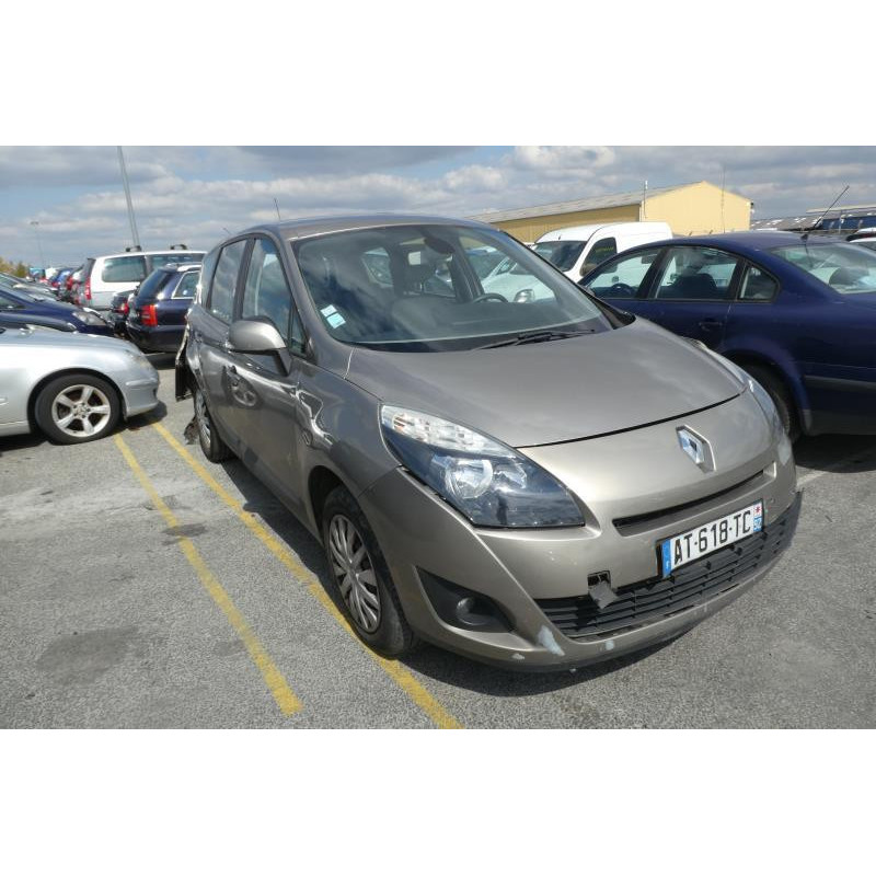Volant RENAULT GRAND SCENIC 3 Photo n°7