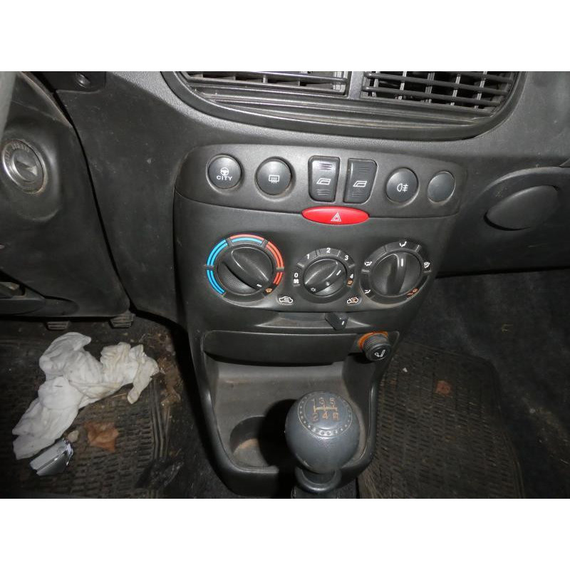 Cric (Ensemble depannage) FIAT PUNTO 2 Photo n°9