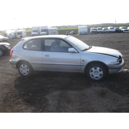 Plage arriere TOYOTA COROLLA 9