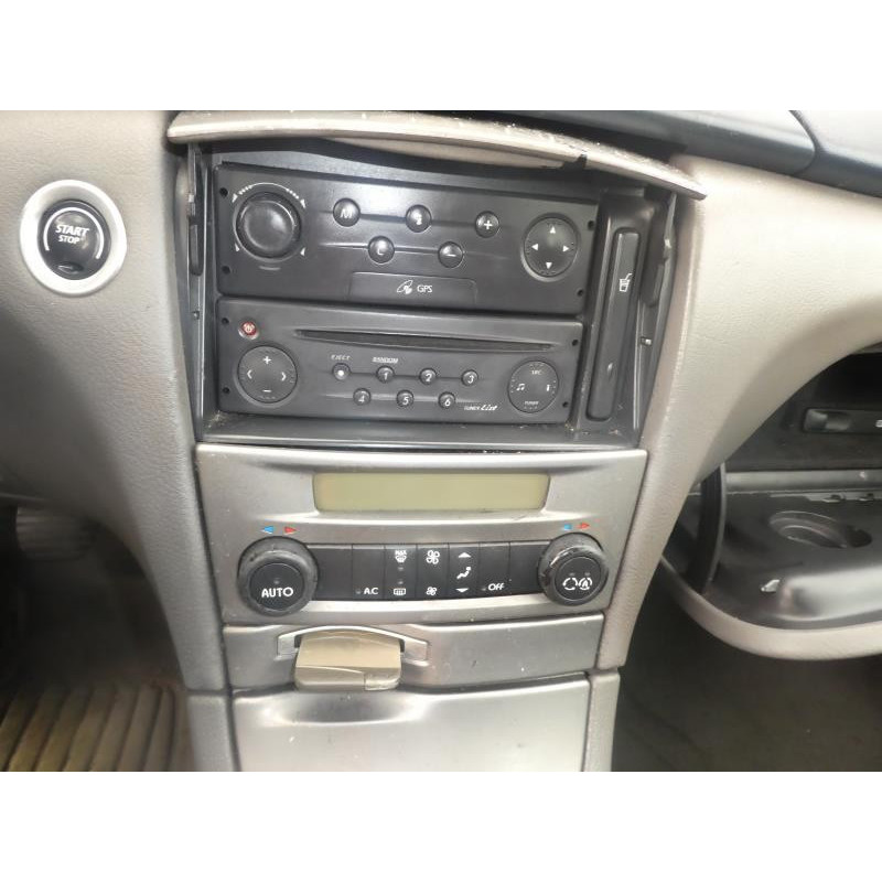 Air bag conducteur RENAULT LAGUNA 2 Photo n°9