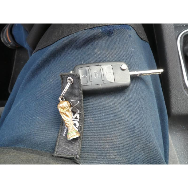 Air bag conducteur VOLKSWAGEN GOLF 5 Photo n°8