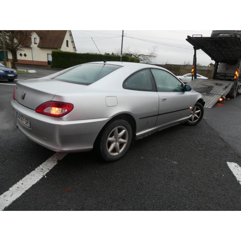 Vitre avant gauche PEUGEOT 406 Photo n°9