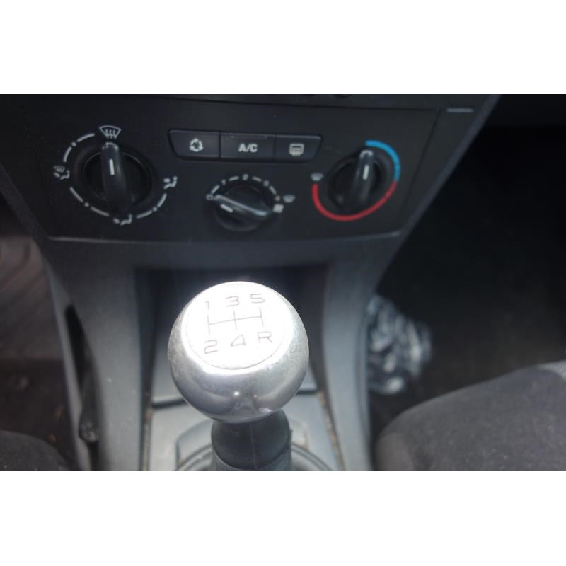 Vitre avant gauche CITROEN C4 1 Photo n°11