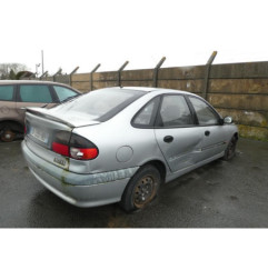 Pivot de moyeu avant gauche RENAULT LAGUNA 1