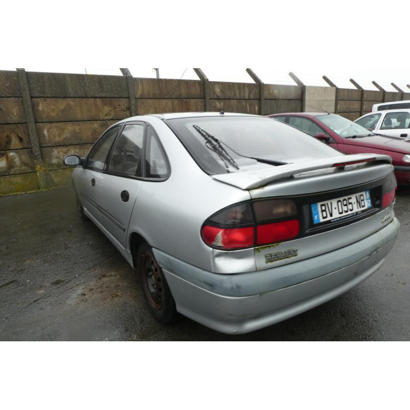Pivot de moyeu avant gauche RENAULT LAGUNA 1 Photo n°4