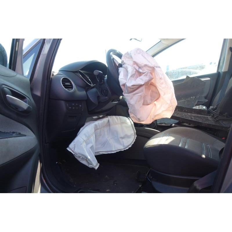 Volant FIAT PUNTO EVO 3 Photo n°7