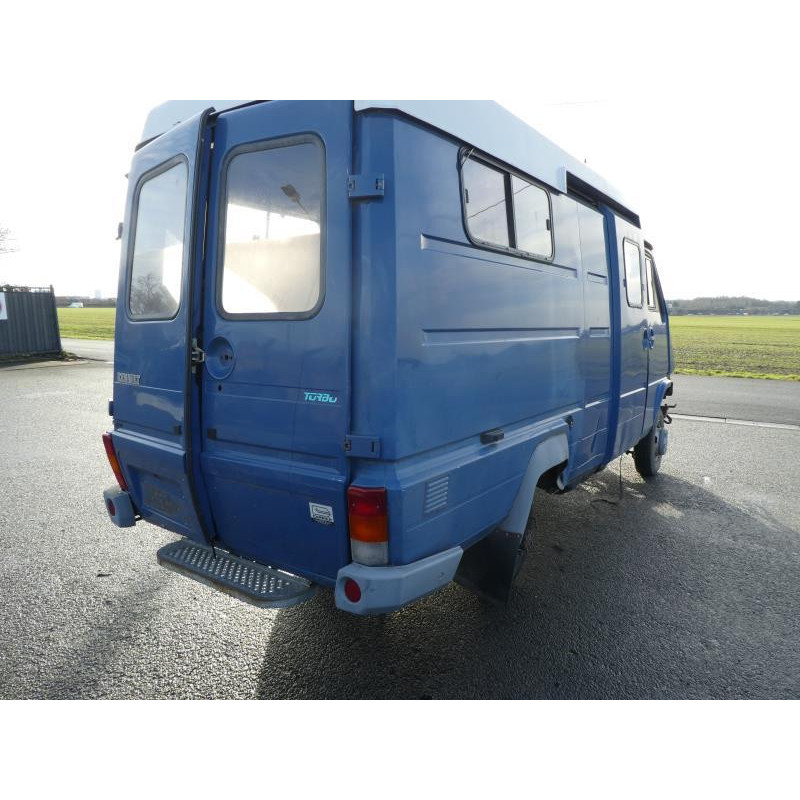 Crosse arriere droit RENAULT B110 Photo n°2