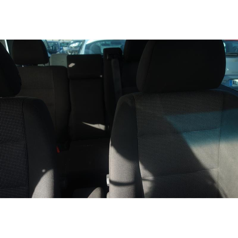 Custode arriere droit OPEL ZAFIRA B Photo n°4