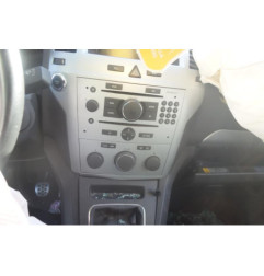 Custode arriere droit OPEL ZAFIRA B