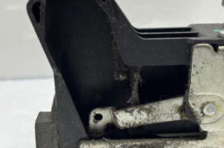 Serrure avant gauche FORD FIESTA 5