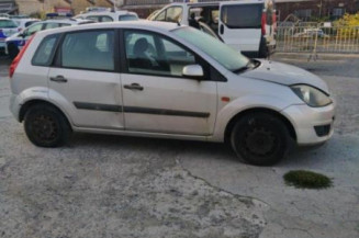 Serrure avant gauche FORD FIESTA 5