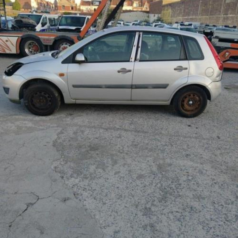 Serrure avant gauche FORD FIESTA 5 Photo n°13