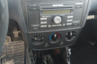 Serrure avant gauche FORD FIESTA 5