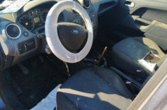 Serrure avant gauche FORD FIESTA 5