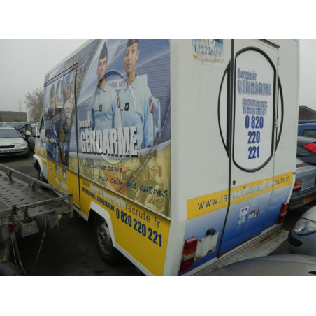 Custode avant droit (porte) RENAULT MASTER 1