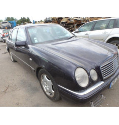 Etrier avant gauche (freinage) MERCEDES CLASSE E 210