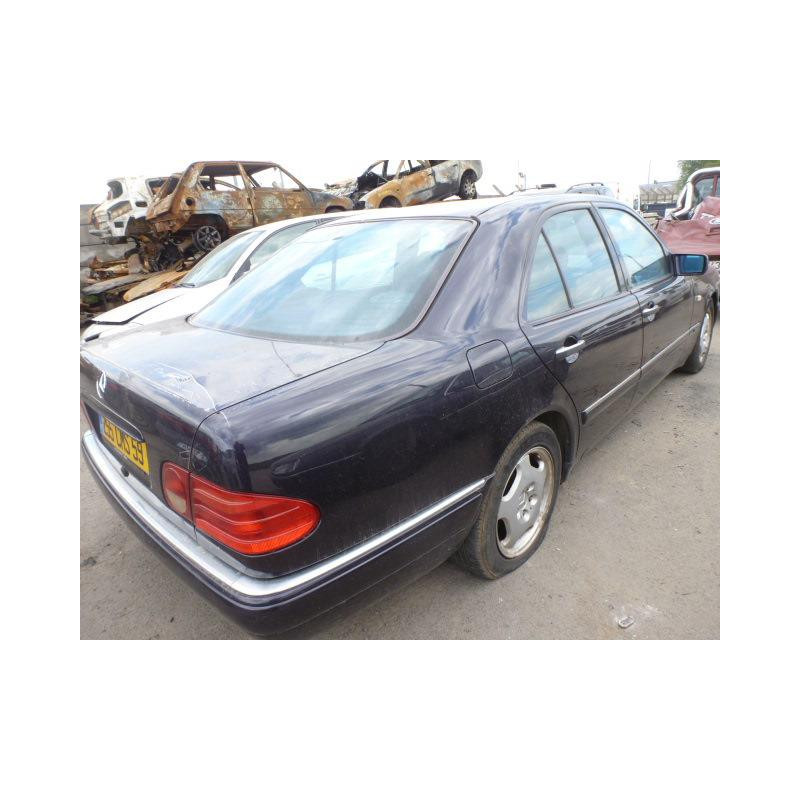 Etrier avant gauche (freinage) MERCEDES CLASSE E 210 Photo n°3
