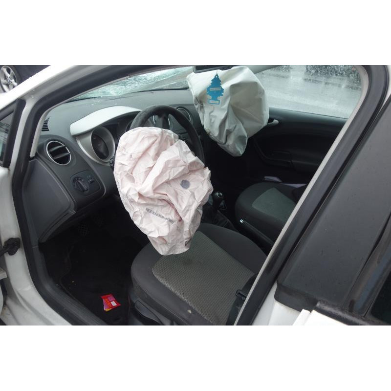 Custode avant gauche SEAT IBIZA 4 Photo n°3