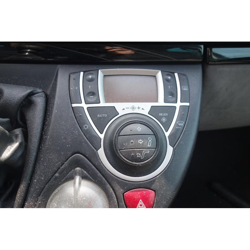 Etrier avant droit (freinage) CITROEN C8 Photo n°9