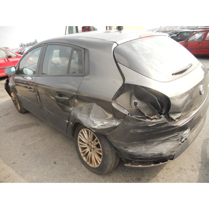 Vitre avant droit FIAT BRAVO 2 Photo n°7