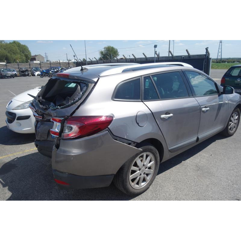 Aile avant gauche RENAULT MEGANE 3 Photo n°10